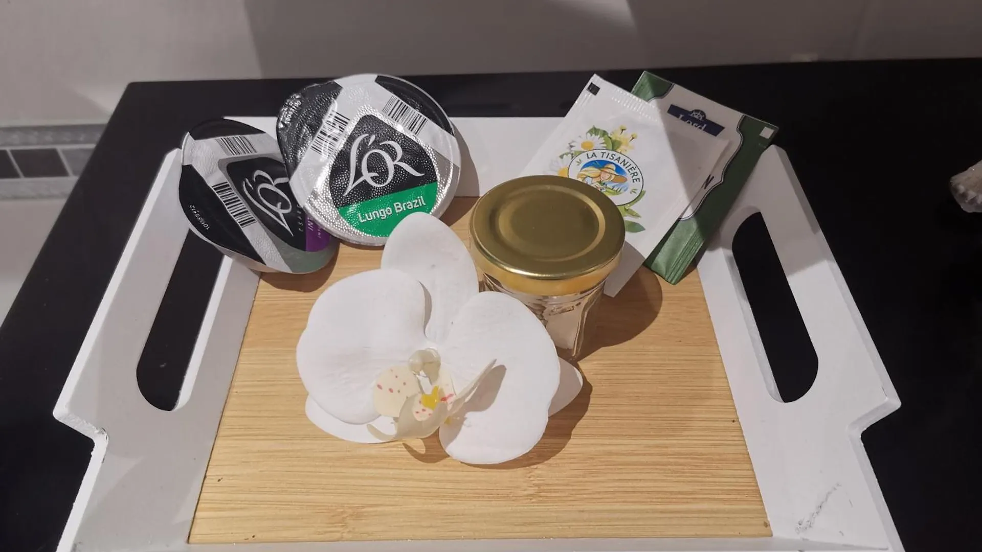 דינייה-לה-בן Souvenirs De Provence, Charmant Appartement Neuf 3 Etoiles 0*,  צרפת
