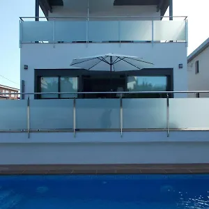 Moderna Con Piscina Individual Villa Cambrils